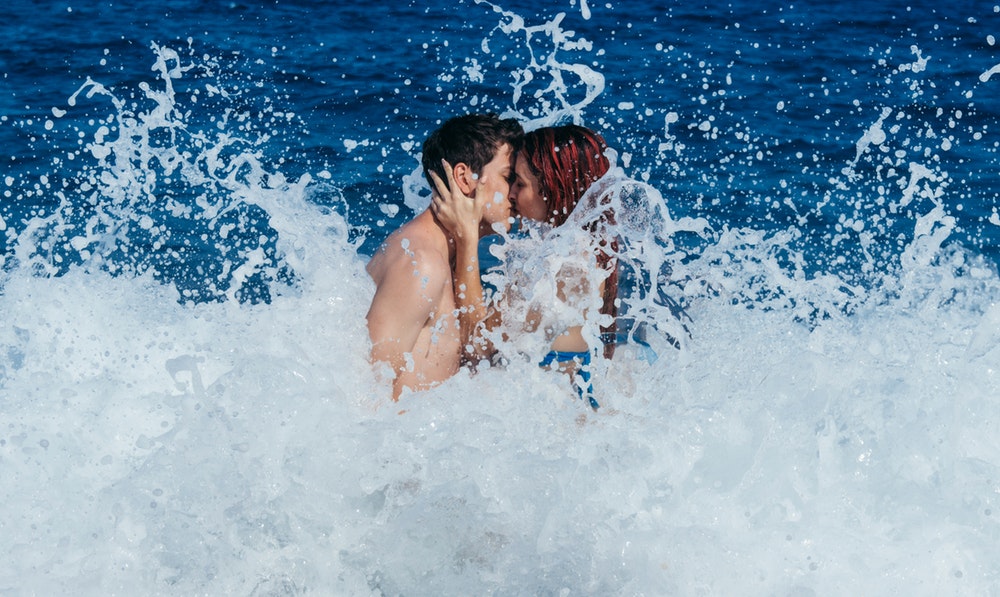 உனக்காகவே துடிக்கும் இந்த சுகமான இதயம்